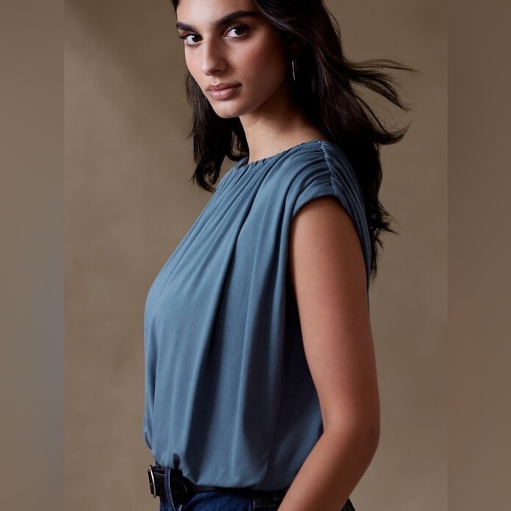 Banana Republic Shirred Top
